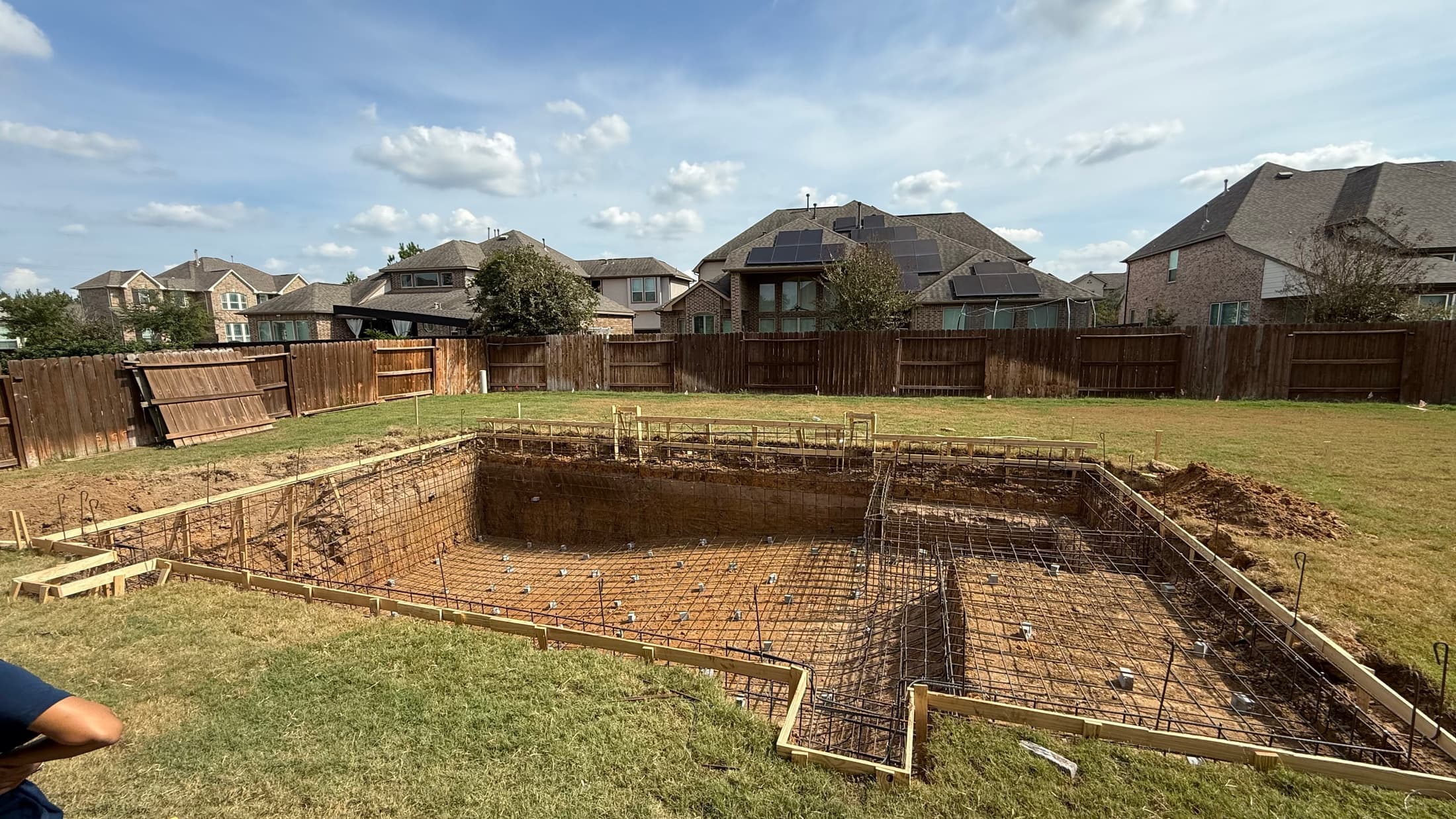Pool steel and structure installation